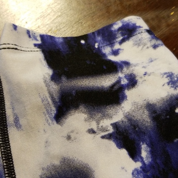 CALVIN KLEIN ๐ QUICK DRY LEGGINGS - Picture 3 of 8